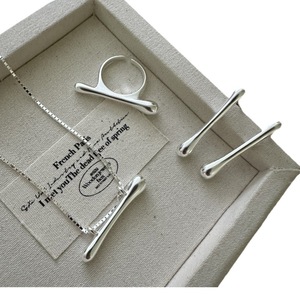 Anillo aerodinámico líquido de plata de ley S925 versión coreana diseño de nicho corte estilo Simple inspirado bloggers japoneses al por mayor - Product Image 2