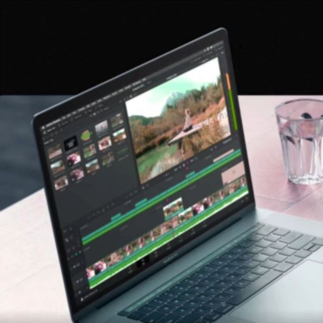 Da Vinci One Drive Professional Editing, Color, Effects and Audio Post DaVinci Resolve Studio 18 Version