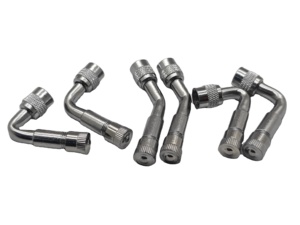 Estensione Valvola Pneumatico in Ottone 45/90/135 Gradi, Filettatura 8V1, Prolunga Valvola Americana per Auto, Moto, Monociclo - Product Image 1