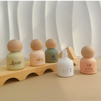 Mignon revêtement personnalisé de 30ml givré rose jaune vert rouleau de bouteille d'huile essentielle de parfum en verre sur des bouteilles avec bouchon en bois