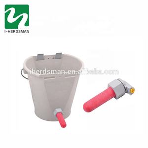 Seau d'alimentation en plastique pour animaux, 5 pièces, <span class=keywords><strong>prix</strong></span> d'usine, bébés, pattes <span class=keywords><strong>de</strong></span> laine, mouton, <span class=keywords><strong>lait</strong></span>, vente - Product Image 3