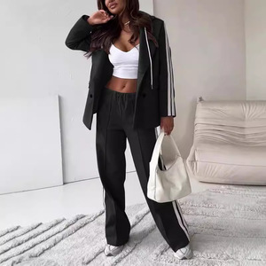Conjunto Elegante de 2 Piezas para Mujer, Sudadera con Capucha y Solapa, Chaqueta de Manga Larga con Rayas en Contraste, Pantalones Rectos, Traje Femenino, Otoño 2024 - Product Image 3