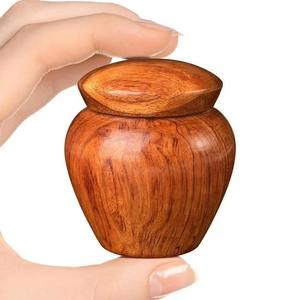 Kotak penyimpanan abu hewan peliharaan ramah lingkungan modern berukuran kecil dari kayu rosewood untuk kucing dan anjing, dengan logo yang dapat dikustomisasi. - Product Image 1