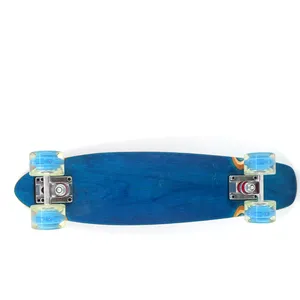 Tùy Chỉnh Canada Maple Skateboard Cho Người Lớn Và Trẻ Em Chất Lượng Cao Gỗ Skate Board