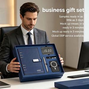 Ensemble Cadeau Minimaliste Personnalisé en Cuir PU Végan : Carnet d'Affaires, Stylo, Batterie Externe, Porte-clés avec Logo Personnalisé en Relief (OEM) - Product Image 1