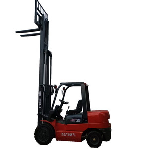 Chariot élévateur diesel d'occasion Heli 3 tonnes de haute qualité, prix usine, avec déplaceur latéral hydraulique et pneus pleins - Product Image 1