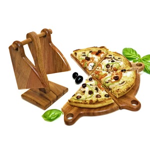 Plateau de service à pizza en bois avec support, ensemble de planches à charbon de bois miniatures faites à la main pour la présentation des aliments lors de fêtes - Product Image 1