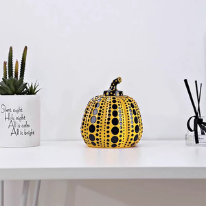 Caja de Regalo Personalizada en Color Modelo Love para Escultura Artística, Estatua de <span class=keywords><strong>Calabaza</strong></span> de Moda, Figura Decorativa de Resina para Mesa - Product Image 6