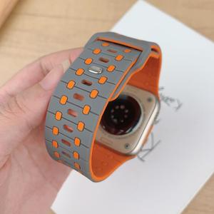 สายนาฬิกาซิลิโคนขายส่งสำหรับ Apple Watch S10 11 46 มม. Ultra 49 มม. SE 44 มม. สายนาฬิกาแบบสปอร์ตสองสี - Product Image 5