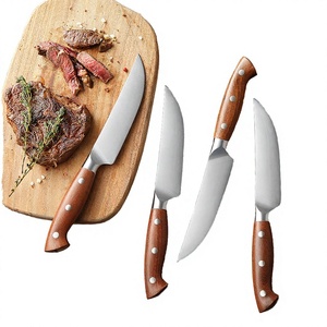 Ensemble de 4 couteaux professionnels de chasse faits à la main en acier inoxydable de haute qualité, lame droite, manche en bois rouge, étui en cuir - Product Image 4