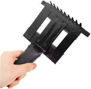 Peigne à cheveux en laine de vache et de cheval en métal noir brosse à cheveux d'élevage de bétail nettoyage du corps outils anti-démangeaisons pour animaux - Product Image 2
