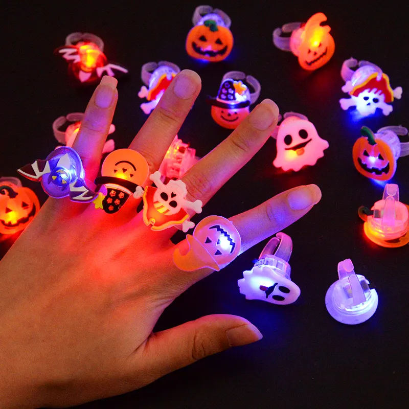 Anillo de luz LED para Halloween, anillos de calavera fantasma de calabaza brillante, decoración de fiesta de Navidad de Halloween para el hogar, Papá Noel, muñeco de nieve, regalo para niños