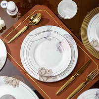 Services de Table de Luxe en Céramique Moderne, Vaisselle de Cuisine Haut de Gamme en Porcelaine Fine, Sets d'Assiettes Estampées