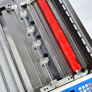 آلة قطع الأفلام البلاستيكية عالية الجودة من نوع BOPP/OPP/PE للبيع - Product Image 3