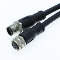 Connecteur industriel étanche M12 noir moulé, blindé, solution de câblage personnalisable