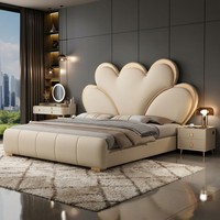 Lit moderne luxueux et durable en similicuir souple avec cadre en bois de pin, sommier intégré, tailles King et Queen, assemblé, garantie 3-5 ans
