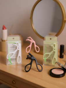 Piegaciglia Sky-High in Plastica per un Effetto Voluminoso, Strumento di Bellezza per Occhi Splendidi - Product Image 2