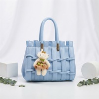 Nouveauté : Sac à main pour femme tissé à la main, grande capacité, sac à bandoulière en cuir PU tendance, sac fourre-tout de luxe pour la vente en gros