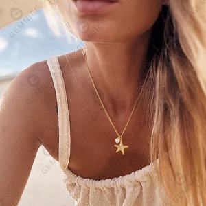 Gemnel Mujeres 18K oro joyería verano playa estilo perla natural blanco CZ estrella de mar colgante collar - Product Image 2