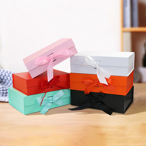 Bán Buôn Hộp Gấp Quà Tặng Giấy Từ Tính Cứng Có Logo Tùy Chỉnh Bespoke Sang Trọng Có Nắp Ruy Băng Cho Váy Cưới - Product Image 2