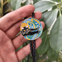 Collier personnalisé avec logo, cravate bolo en métal émaillé noir, motif chat