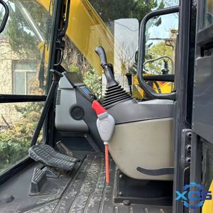 Mini-excavatrice sur chenilles Komatsu PC70 d'occasion, modèle 2022, poids opérationnel de 7 tonnes, pompe hydraulique et moteur en parfait état de marche. - Product Image 6