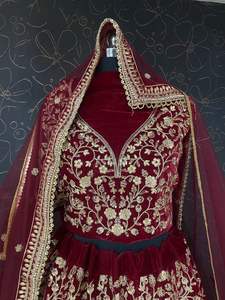 Lehenga Choli de diseñador de excelente calidad disponible a precio mayorista de proveedor indio - Product Image 3