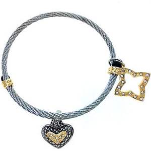 Bracelet jonc ajustable en fil de laiton pour femme, bicolore, plaqué rhodium, avec breloques cœur et étoile à quatre branches - Product Image 1