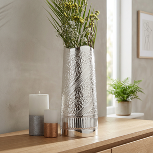 Vase de mariage moderne en laiton plaqué argent, fait à la main - Product Image 3