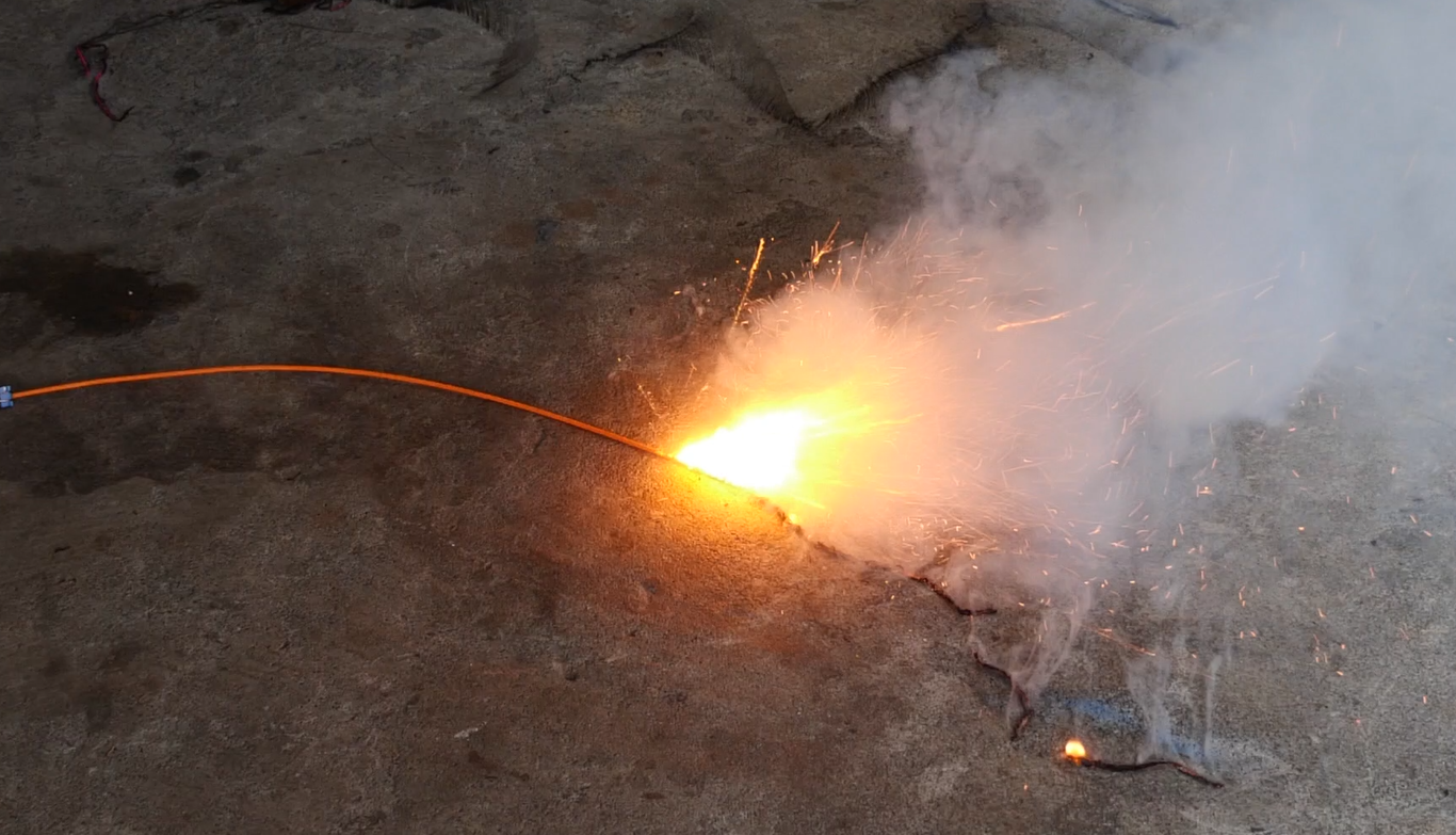 Professional artillery fire engineering combination roll fuze rope ...