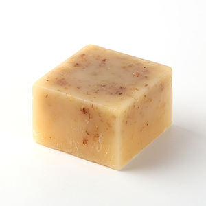 Savon Solide Artisanal OEM Bio Végétalien Naturel aux Herbes à l'Avoine Format Voyage Blanchissant Nettoyant Basique Parfumé Pour Tous Types de Peau - Product Image 1