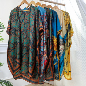 Châle en Soie Imprimé Élégant pour <span class=keywords><strong>Femme</strong></span>, Protection Solaire, Coupe-Vent, <span class=keywords><strong>Poncho</strong></span> de Plage, <span class=keywords><strong>Écharpe</strong></span> en Soie Imitée Dashiki pour Adulte – Vente en Gros - Product Image 1