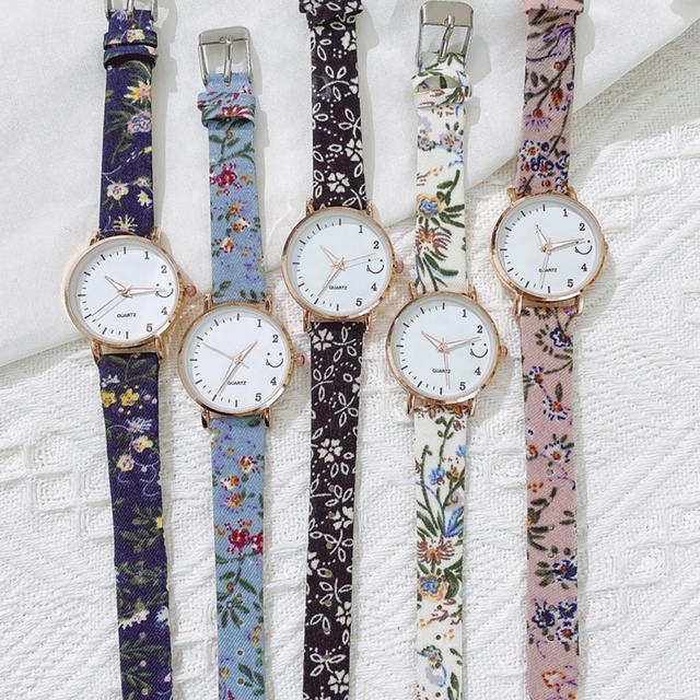 Hot Sale Luxury Women's Quartz Watch 38mm Custom Floral Watches with Flowers Leather Band Alloy Case Glass Dial 18mm Fashion