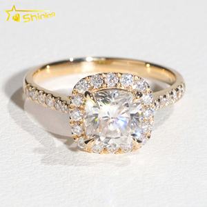 แหวนหมั้นแต่งงานโรแมนติกประดับเพชรโมอิสซาไนต์ทรงคุชชั่น 2 กะรัต เกรด VVS ชุบทอง 18K เงินแท้ S925 สำหรับผู้หญิง แหวนสัญญาแบบโซลิแตร์ - Product Image 2