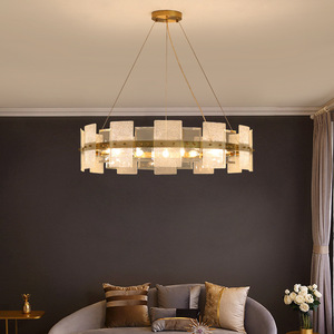 Lustre en cuivre doré de style français pour chambre de luxe, taille moyenne, luminaire suspendu en verre créatif minimaliste postmoderne - Product Image 1