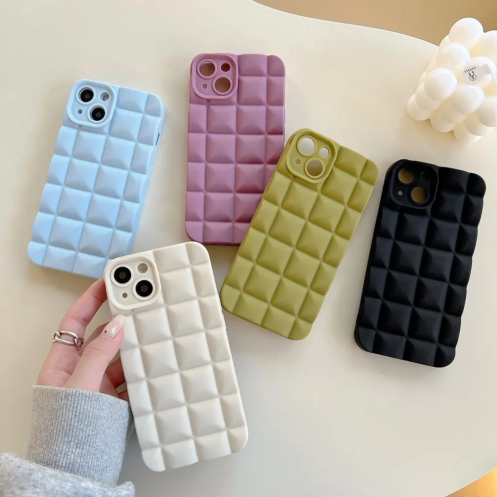En gros Solide Bonbons Couleur 3D Grille Motif Designer Tout Compris lentille Téléphone Cas pour iPhone 14 pro max