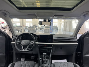 Voiture d'occasion 2.0T (330) automatique à deux roues motrices, édition intelligente Volkswagen <span class=keywords><strong>Tiguan</strong></span> L - Product Image 4