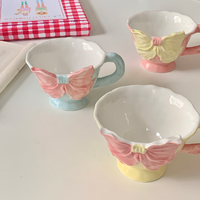 Tasse à café et thé en céramique en forme de cœur, style coréen Ins, mignonne, moderne, blanche, avec nœud noir Hepburn, écologique, 350 ml, avec soucoupe pour fête