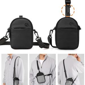 Sac à bandoulière unisexe personnalisé imperméable convertible en sac à dos de voyage, sac à dos de jour bandoulière pour femme, sac de poitrine pour homme - Product Image 3