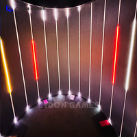 Jeu de réaction rapide pour toute la famille Cylinder Activate Game dans un tube métallique avec projection