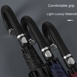 Parapluie de golf professionnel grand format, double usage, anti-tempête, avec poignée longue à 10 baleines et logo imprimé UV, vente en gros - Product Image 3