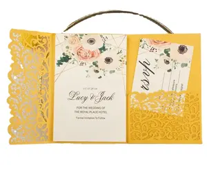Offre Spéciale Laser Jaune <span class=keywords><strong>D</strong></span>'<span class=keywords><strong>or</strong></span> Carte <span class=keywords><strong>D</strong></span>'invitations De Mariage à trois volets cartes De Voeux Cadeau Poche Couverture pour la Fête <span class=keywords><strong>d</strong></span>'anniversaire doux - Product Image 1