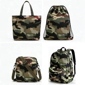 <span class=keywords><strong>Bolsas</strong></span> <span class=keywords><strong>de</strong></span> Mano <span class=keywords><strong>de</strong></span> Lona Personalizadas <span class=keywords><strong>de</strong></span> Alta Calidad con Diseño <span class=keywords><strong>de</strong></span> Camuflaje para Exteriores, con Elegante Patrón <span class=keywords><strong>de</strong></span> Paneles y Cierre Abierto para Uso Diario en Todas las Estaciones - Product Image 4