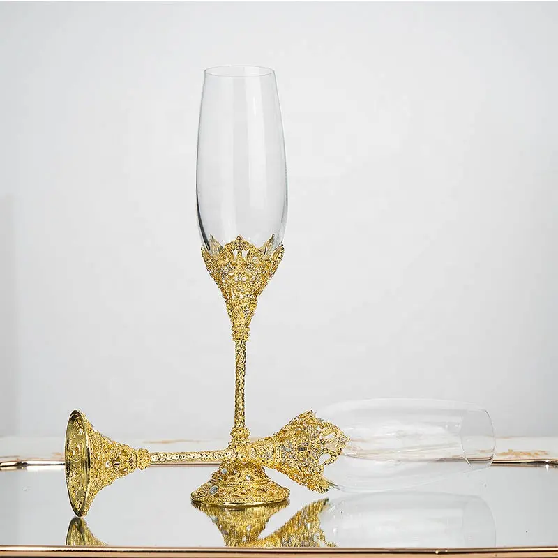 Stile personalizzato di lusso retrò chiaro classico alta tazza bicchieri di Champagne bere bicchiere di vino personalizzato con logo calice