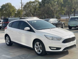 <span class=keywords><strong>Ford</strong></span> <span class=keywords><strong>Focus</strong></span> 2015 Hatchback 1.6L Automático Trend <span class=keywords><strong>Usado</strong></span> a Bajo <span class=keywords><strong>Precio</strong></span>, Inventario de Concesionario para Exportación, Autos Usados de Segunda Mano - Product Image 3
