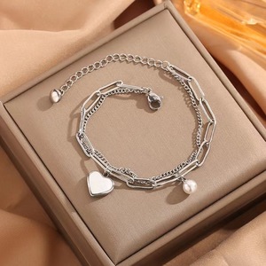 Bracelet tendance pour femme en acier inoxydable double couche avec pendentif cœur, bracelet cœur en or 18 carats - Product Image 4