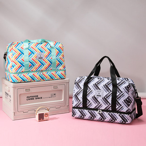 Sac de voyage compact et robuste à grande capacité pour vêtements de sport, avec logo personnalisé, 4 couleurs, idéal pour le transport à main - Product Image 1