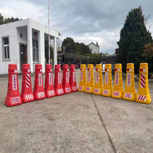 Barreras de Tráfico de Color Rojo y Amarillo, Rellenas de Agua, Material PP, Montaje en Suelo, IP65, Uso en Calles Escolares - Product Image 1