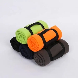 بيع بالجملة ترويج شعار مخصص القطبية صوف بطانية التخييم مع حزام - Product Image 1