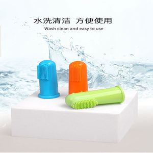 Cepillo de dientes de silicona suave para mascotas, herramienta de limpieza de dientes para perros, fácil de usar - Product Image 1